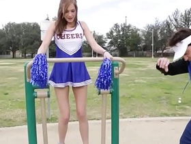 Teen cheerleader spunked