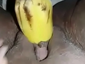 Socando a banana