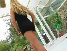 Blonde diana lifts up her dress and shows her hot ass on milf thing