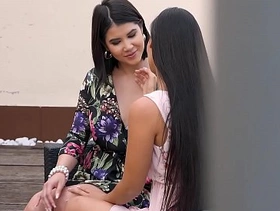 Hot lesbians andreina de luxe & lady dee lick each other's wet pussies