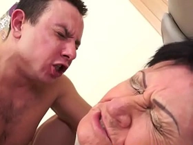 Bigtit grandma creampied while going to bed hard